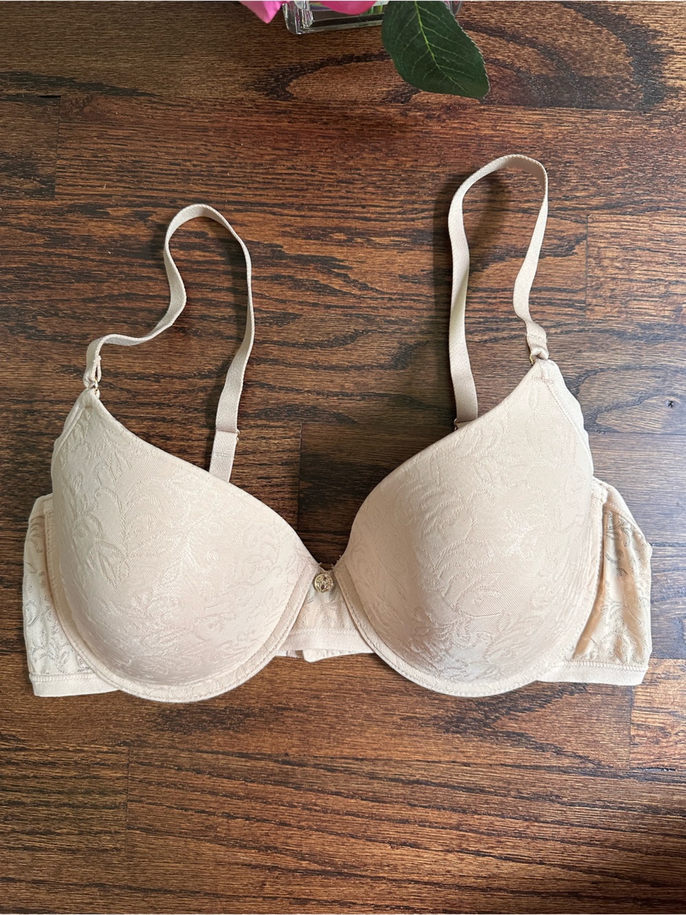 Natori Jacquard Contour underwire bra, size 36B